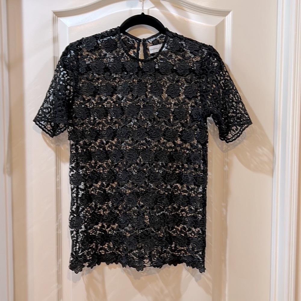 Sincerely Jules Floral Lace Short Sleeve Shell